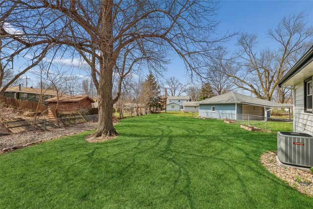 1301 SW Franklin Court, Ankeny, IA 50023
