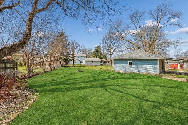 1301 SW Franklin Court, Ankeny, IA 50023