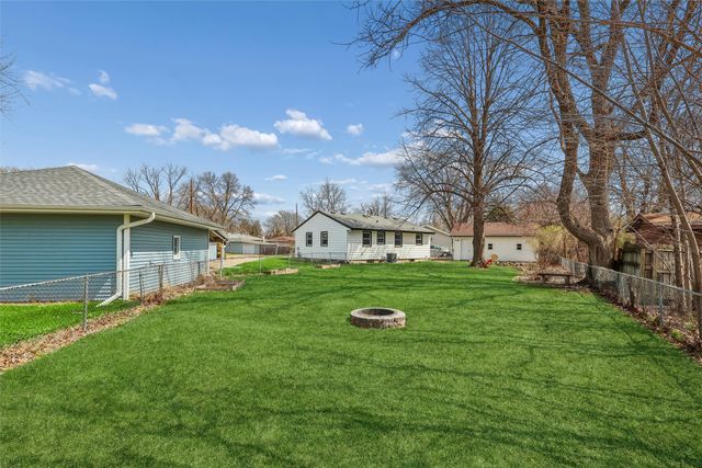 1301 SW Franklin Court, Ankeny, IA 50023