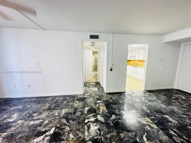 1621 Collins Ave 706, Miami Beach, FL 33139