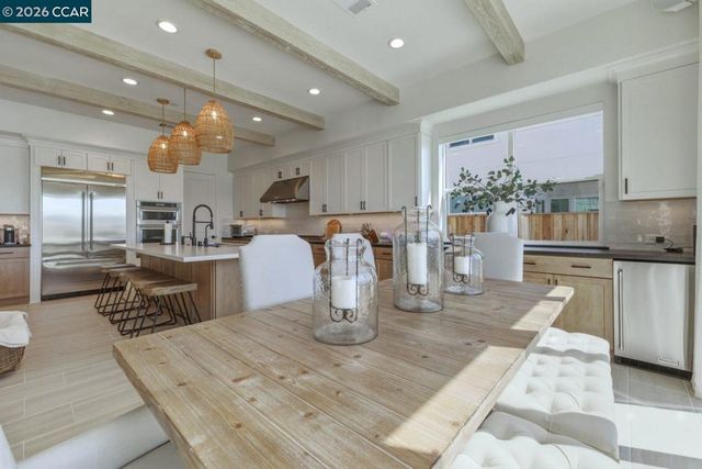 673 Point Pl, Bethel Island, CA 94511