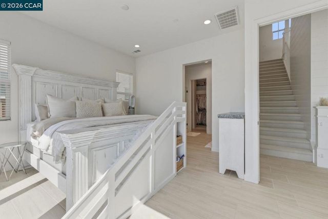 673 Point Pl, Bethel Island, CA 94511