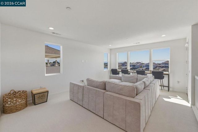 673 Point Pl, Bethel Island, CA 94511