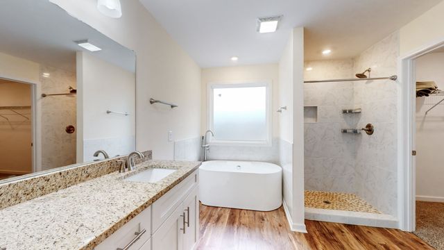 213 Indian Summer Ct, Nashville, TN 37207