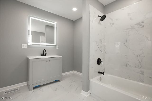 3340 W 61st Street, Cleveland, OH 44102