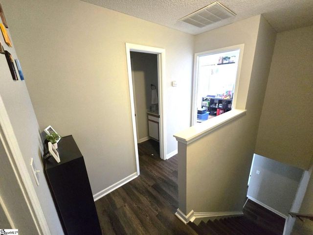 2 Allenwood Lane, Greer, SC 29650