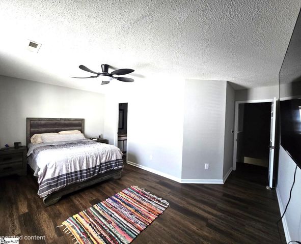 2 Allenwood Lane, Greer, SC 29650