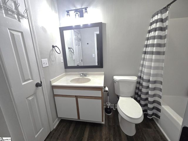 2 Allenwood Lane, Greer, SC 29650