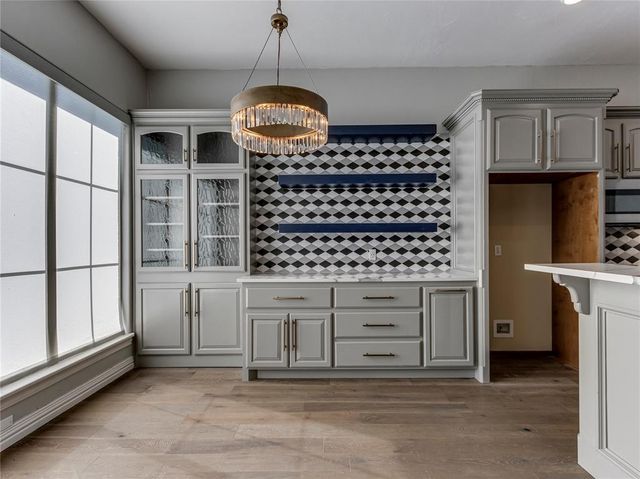 402 Windsor Road, Midwest City, OK 73130