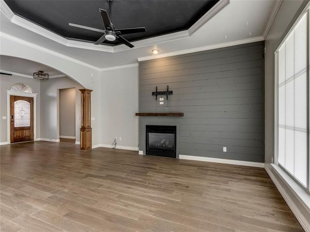 402 Windsor Road, Midwest City, OK 73130