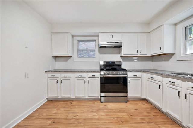 2219 Manor Ave, Swissvale, PA 15218
