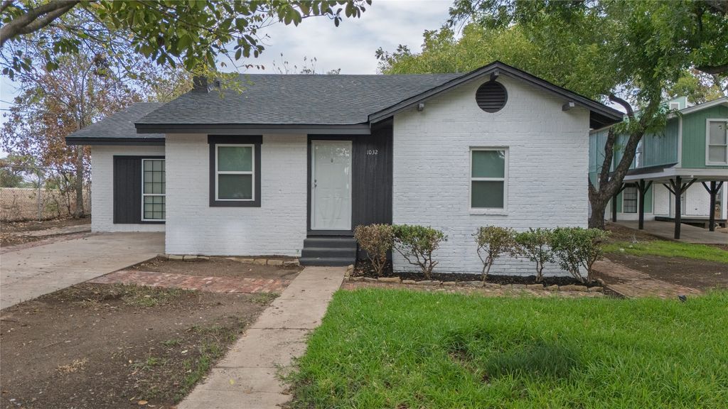 1032 W Oak Street, Weatherford, TX 76086 — exterior