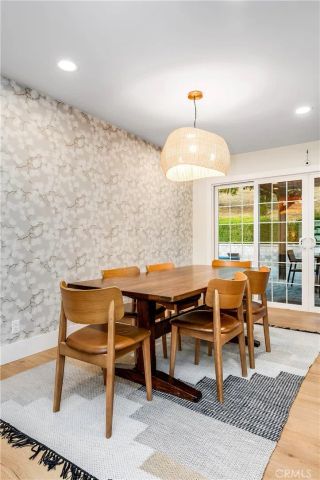 7112 Darnoch, West Hills, CA 91307