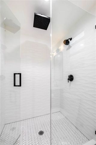 7112 Darnoch, West Hills, CA 91307