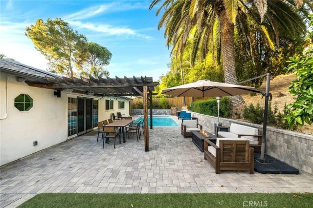 7112 Darnoch, West Hills, CA 91307