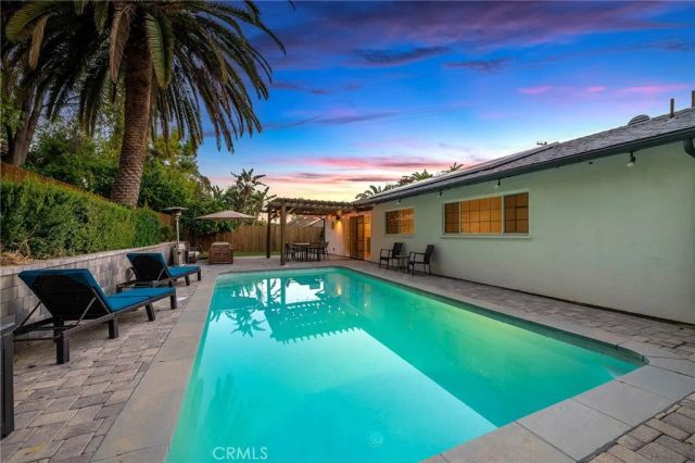 7112 Darnoch, West Hills, CA 91307