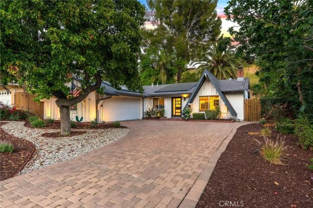 7112 Darnoch, West Hills, CA 91307