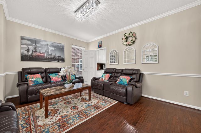 12318 Shadow Green Drive, Houston, TX 77082