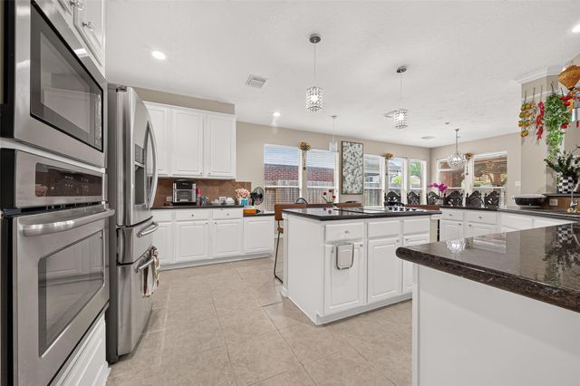 12318 Shadow Green Drive, Houston, TX 77082