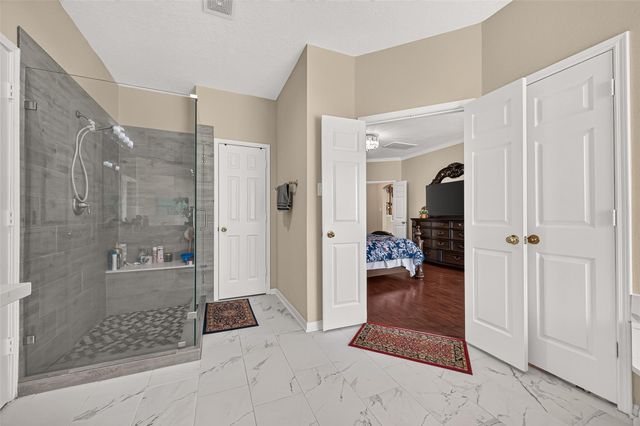 12318 Shadow Green Drive, Houston, TX 77082