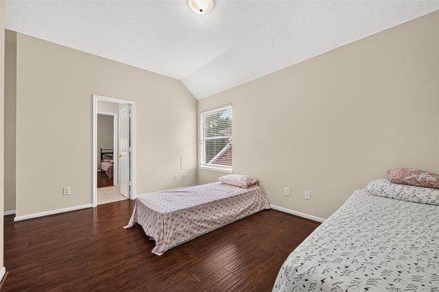 12318 Shadow Green Drive, Houston, TX 77082