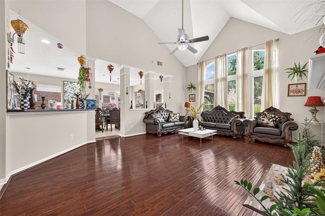 12318 Shadow Green Drive, Houston, TX 77082