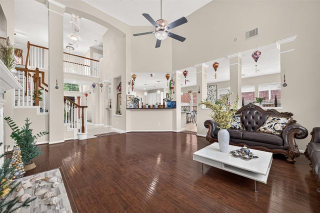 12318 Shadow Green Drive, Houston, TX 77082