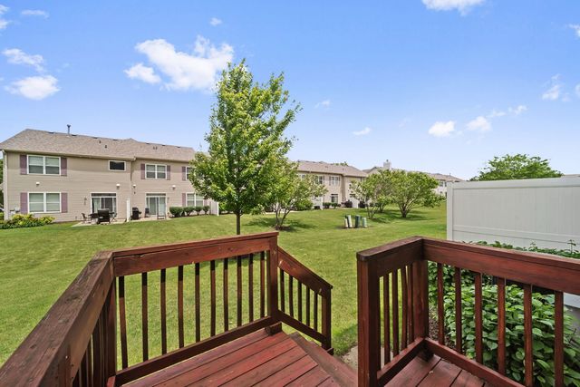 371 McGrath Drive, Oswego, IL 60543