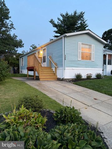 126 MOCKINGBIRD LN, Mantua, NJ 08051