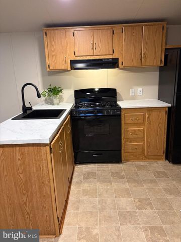 126 MOCKINGBIRD LN, Mantua, NJ 08051