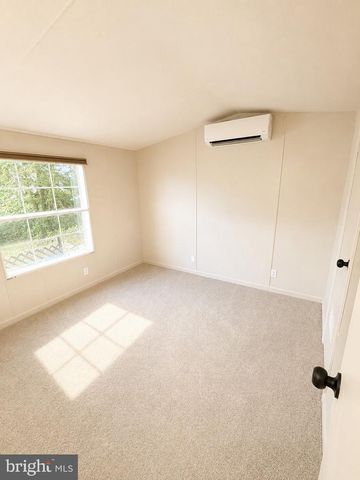 126 MOCKINGBIRD LN, Mantua, NJ 08051