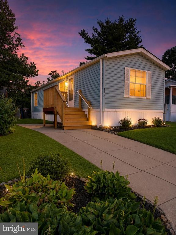 126 MOCKINGBIRD LN, Mantua, NJ 08051