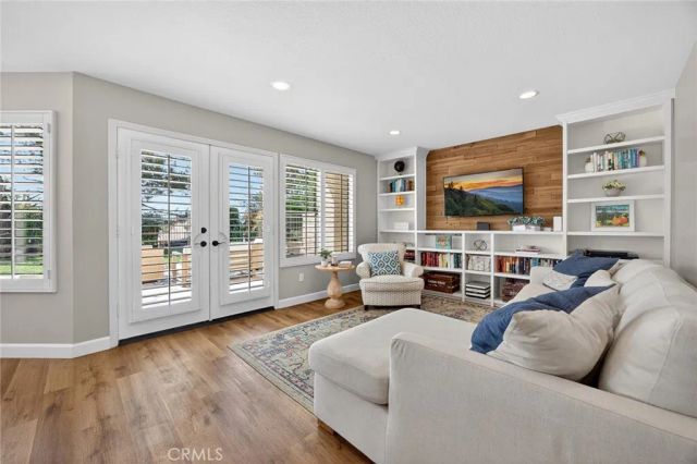 1055 S Highridge Court, Anaheim Hills, CA 92808