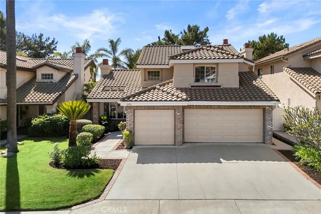 1055 S Highridge Court, Anaheim Hills, CA 92808