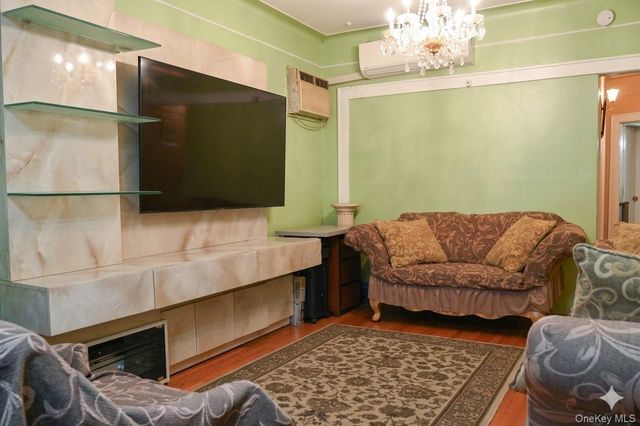 350 Grant Avenue, Brooklyn, NY 11208