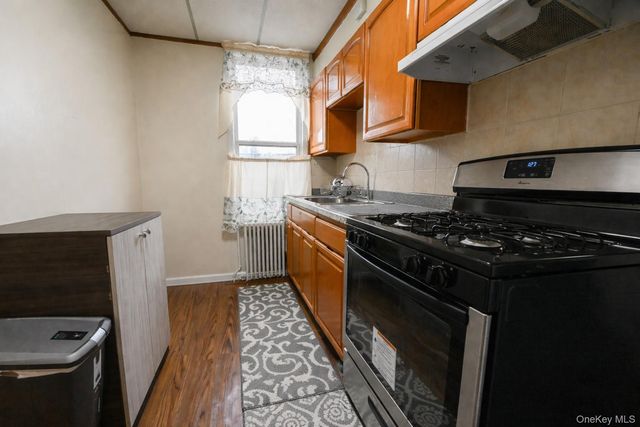 350 Grant Avenue, Brooklyn, NY 11208