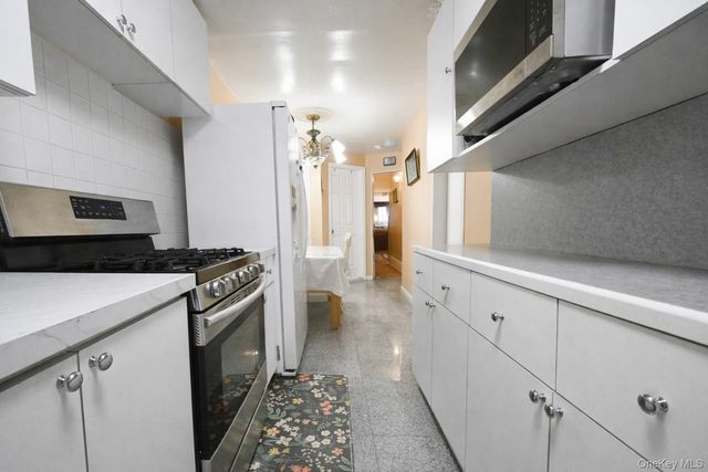 350 Grant Avenue, Brooklyn, NY 11208