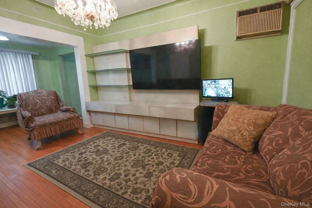 350 Grant Avenue, Brooklyn, NY 11208