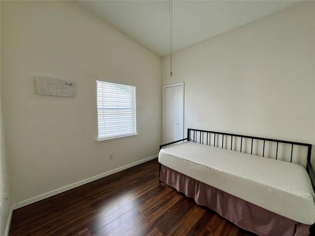 7618 COLONIAL COURT, Tampa, FL 33615