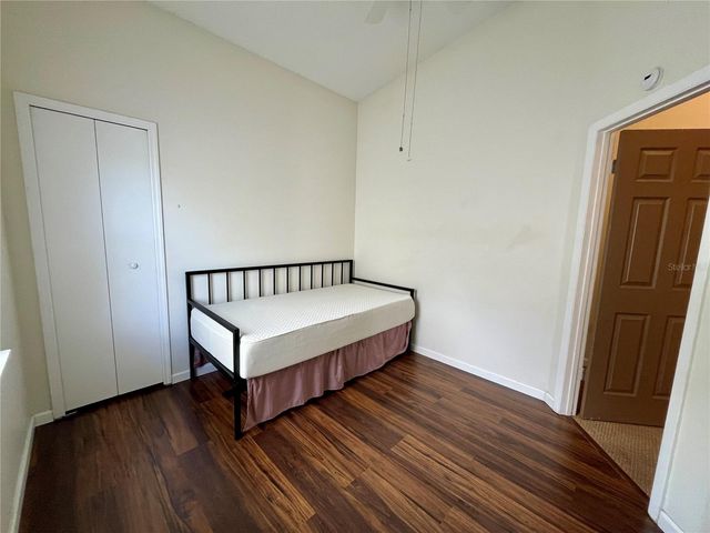 7618 COLONIAL COURT, Tampa, FL 33615