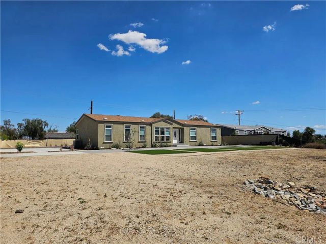 21197 Mazie, Perris, CA 92570