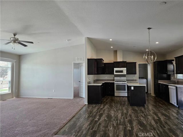 21197 Mazie, Perris, CA 92570