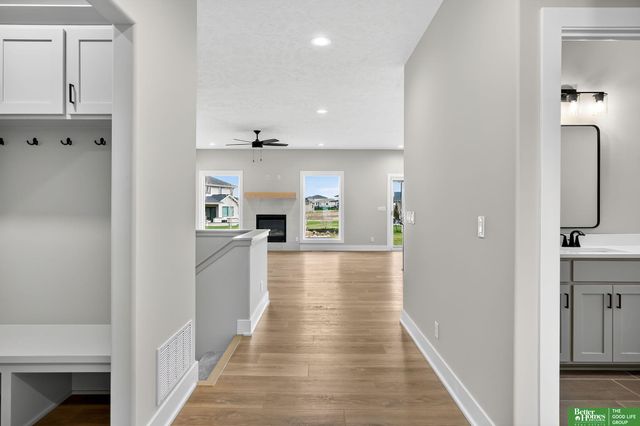 20944 Ellison Avenue, Elkhorn, NE 68022