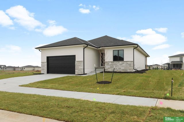20944 Ellison Avenue, Elkhorn, NE 68022