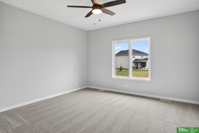 20944 Ellison Avenue, Elkhorn, NE 68022
