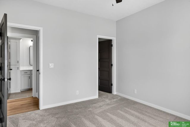 20944 Ellison Avenue, Elkhorn, NE 68022