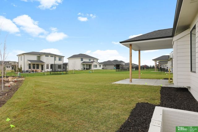 20944 Ellison Avenue, Elkhorn, NE 68022