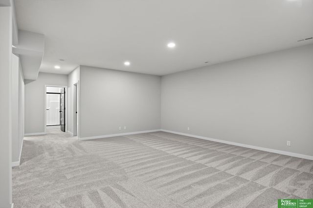 20944 Ellison Avenue, Elkhorn, NE 68022