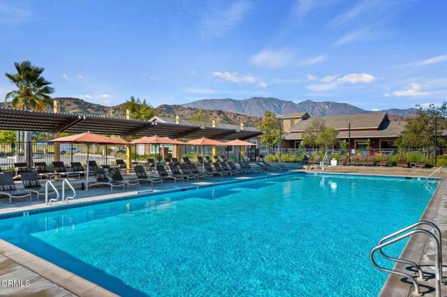 2072 Harvest Loop, Santa Paula, CA 93060