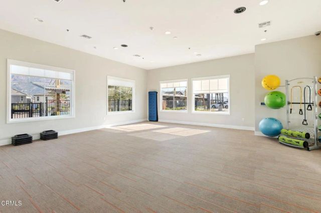 2072 Harvest Loop, Santa Paula, CA 93060